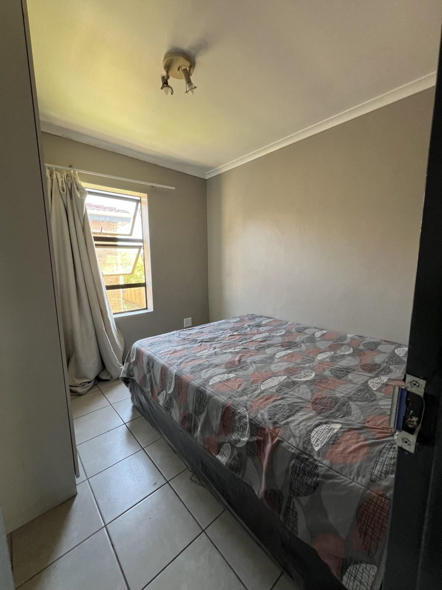 2 Bedroom Property for Sale in Sea Breeze Western Cape